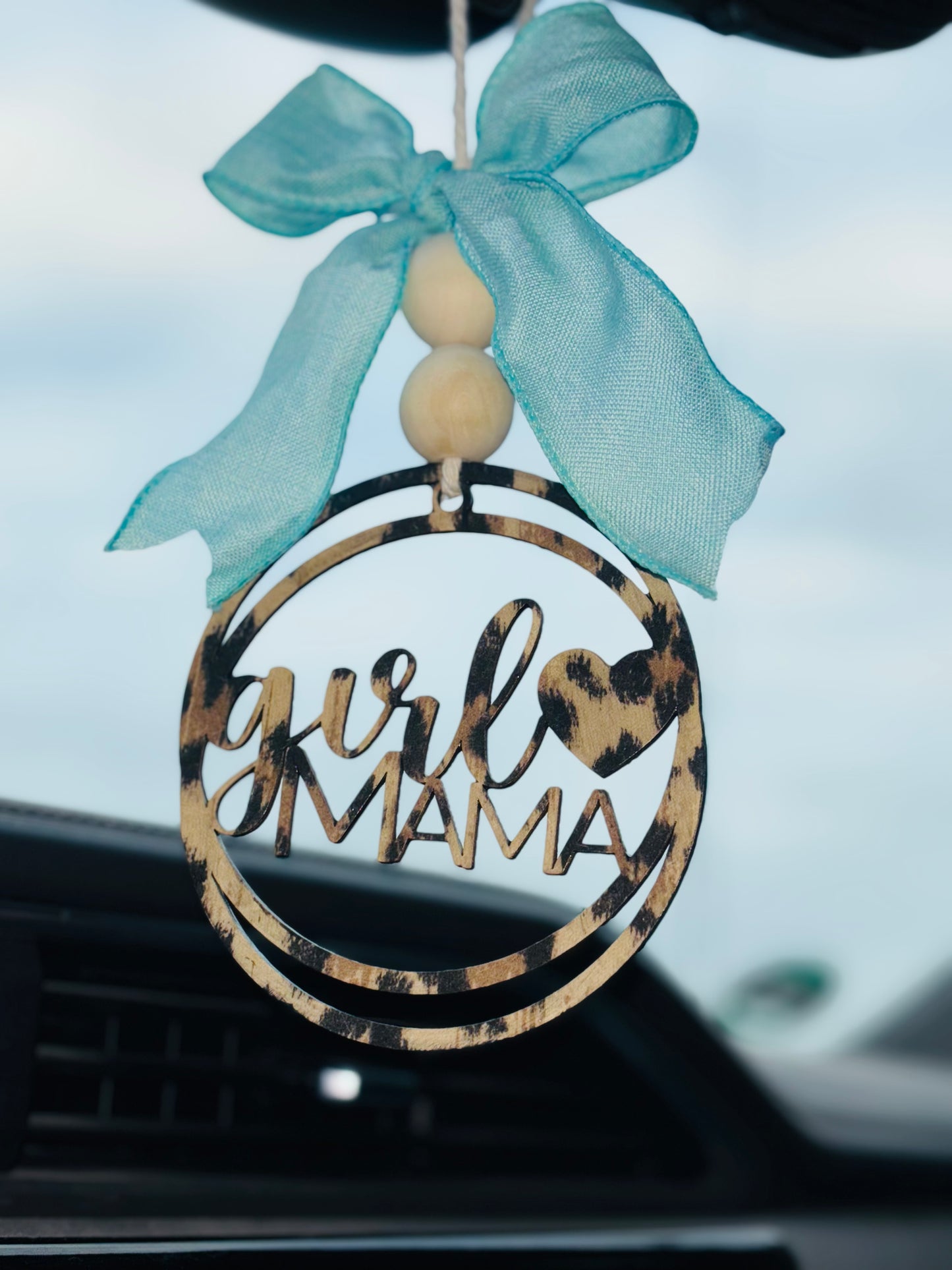 girlMAMA Car charm